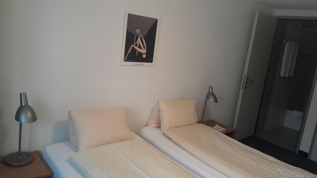 Hotel Untertor By Maier - Self-Check-In อัลท์ชเตทเทน ภายนอก รูปภาพ