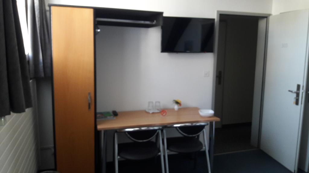 Hotel Untertor By Maier - Self-Check-In อัลท์ชเตทเทน ภายนอก รูปภาพ
